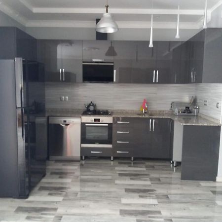 Apartment Irina Батуми Екстериор снимка
