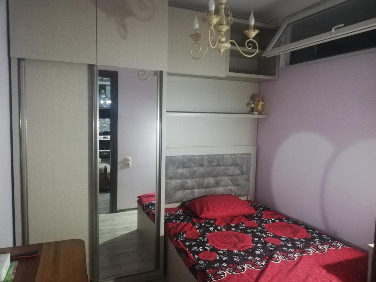 Apartment Irina Батуми Екстериор снимка