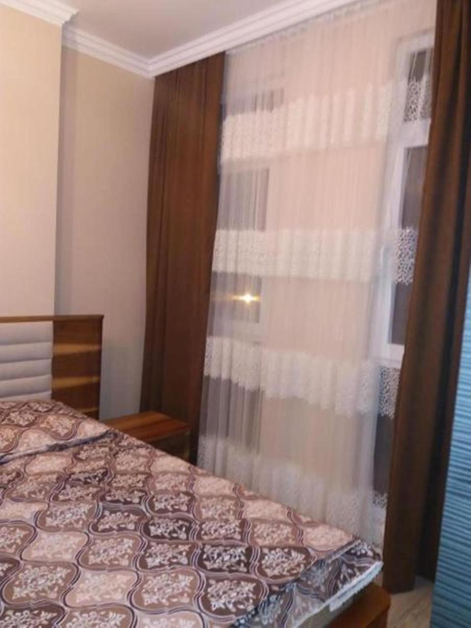 Apartment Irina Батуми Екстериор снимка